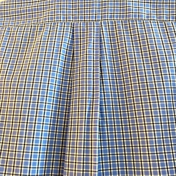 Ralph Lauren Blake button up short sleeve shirt. Size M
C - Picture 11 of 12